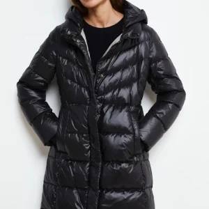 Piumino con cappuccio - NERO