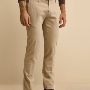 Pantalone Slim Fit in Gabardina Stretch - SABBIA