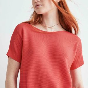 T-shirt con scollo a barchetta - CORALLO