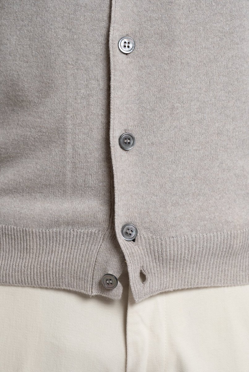 Gilet in Misto Cashmere Collo Alto Beige Freddo - immagine 6