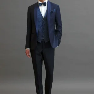 Smoking rever a scialle sablè di lana blu 
abbinamento con papillon