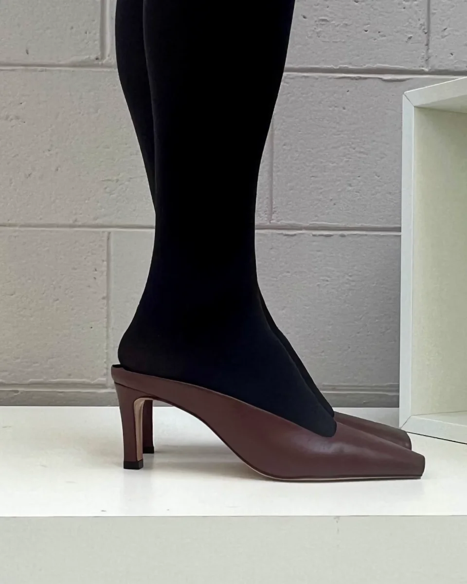 Mule spuntata rosso scuro Vicenza - immagine 9