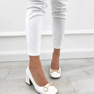 FLAVIA- Sandalo in pelle con fibbie