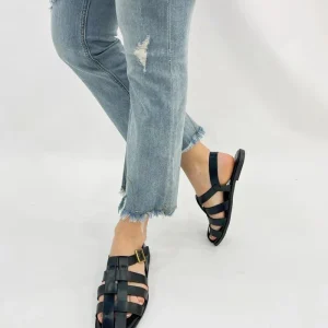 LOREDANA-Sandali bassi con fascette incrociate e fibbia