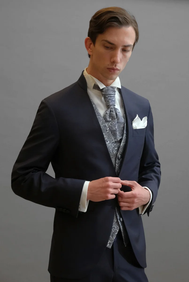 Spencer collo alla coreana in sablè di lana blu - immagine 4