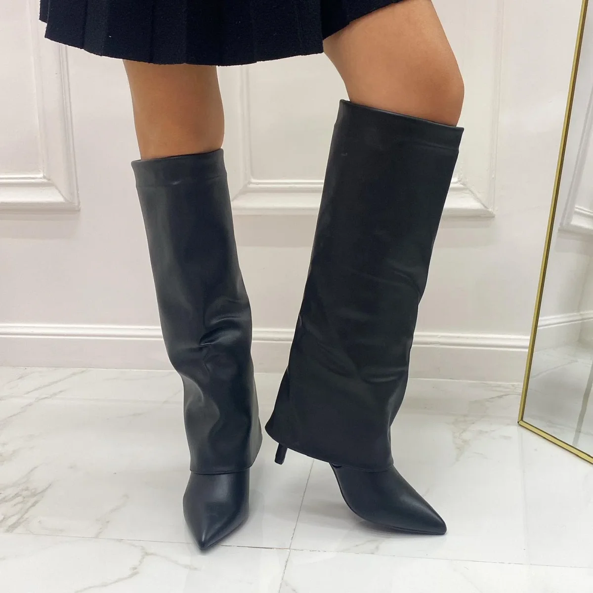 Ilenia - Stivale Alto Donna Scarpa Punta Tacco Spillo Nero - immagine 4