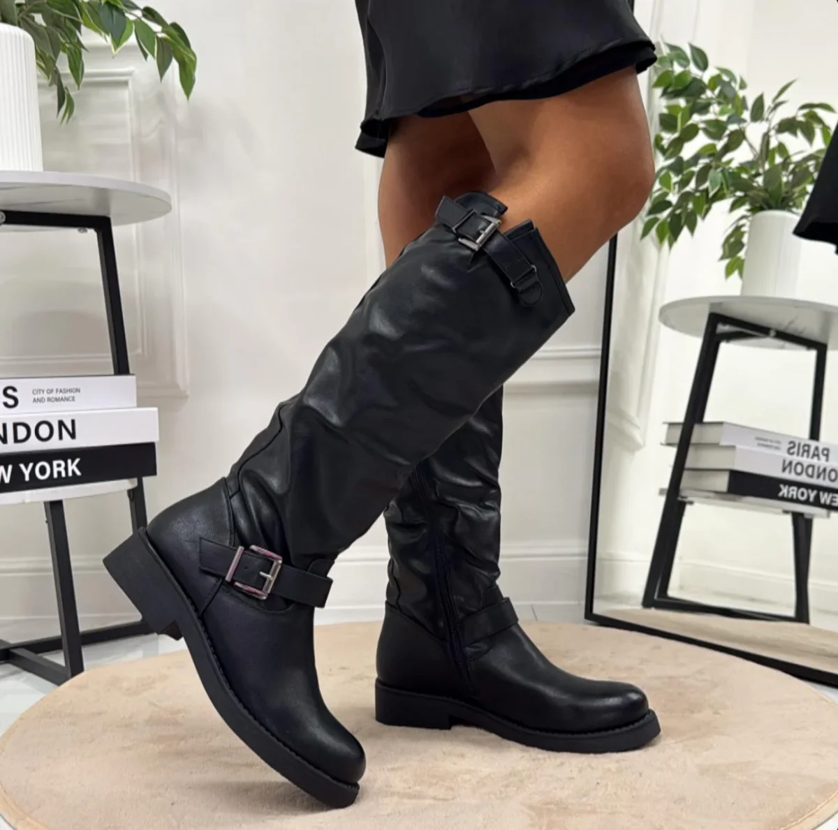 Hella - Stivale Donna Anfibio Alto Fibbia Nero - immagine 2