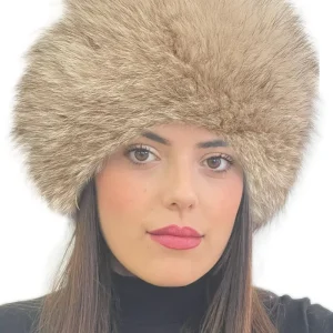 Colbacco in pelliccia di volpe di groenlandia panna