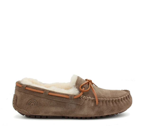 Mocassino in suede taupe con interno in pelo